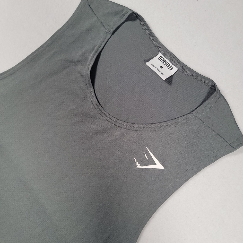Gymshark Arrival Tank Top Mens Medium Gray Solid Slim Fit Polyester Athletic Gym
